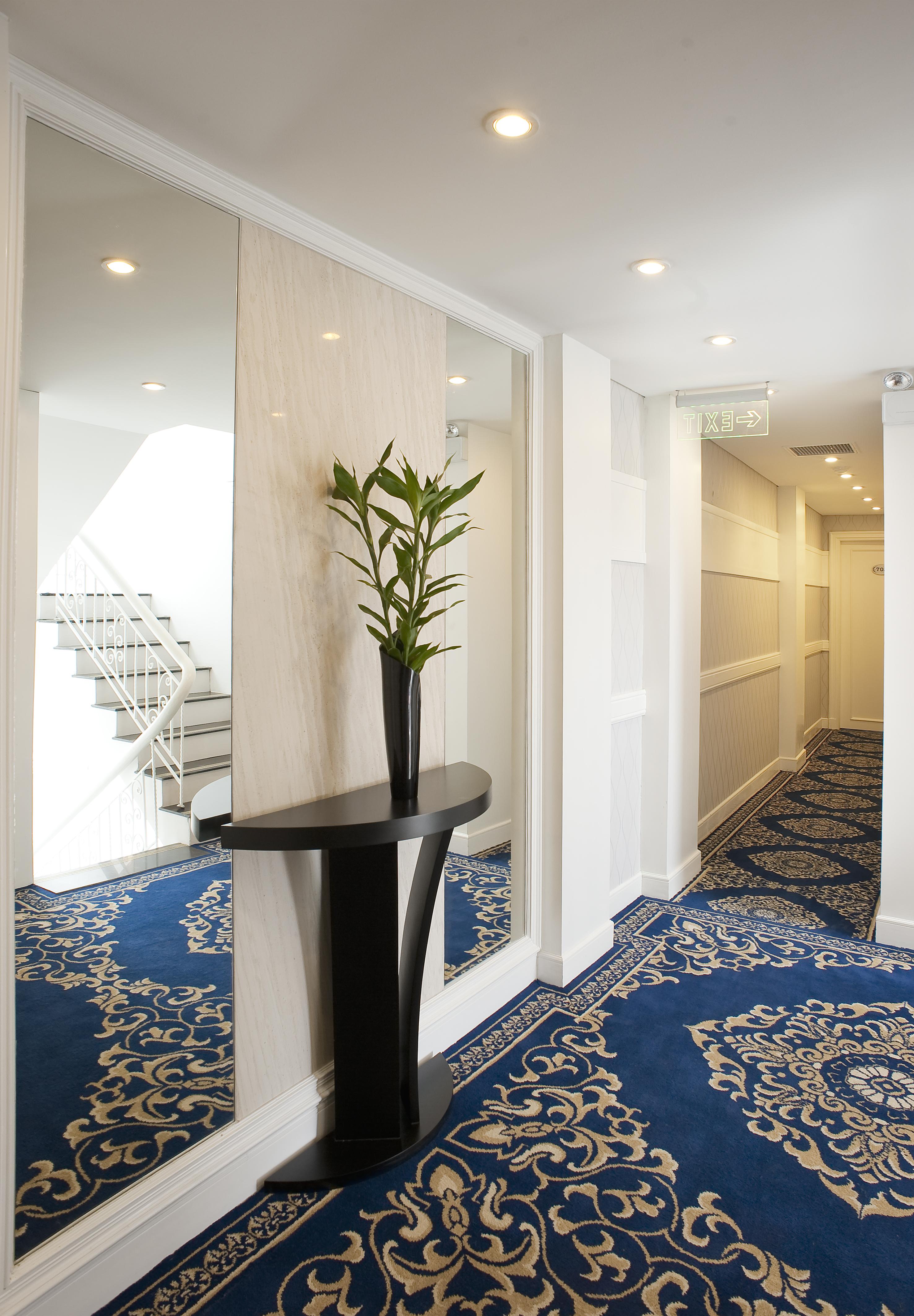 Victor Metropolis Hotel & Rooftop Bar In Hanoi City Екстер'єр фото